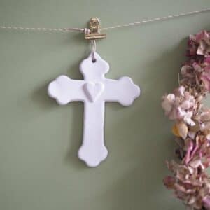 Croix trilobée «Cœur» céramique - Catho Rétro