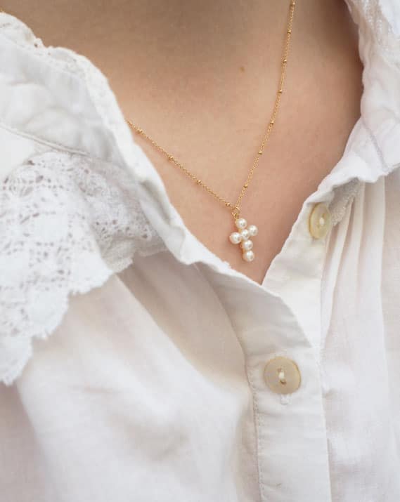 Collier Croix en perles | Or 18 carats
