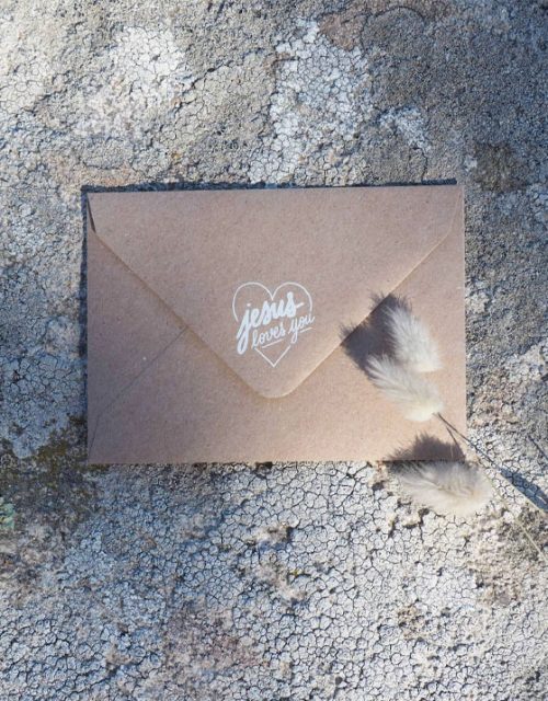 enveloppe xs jesus loves you catho retro