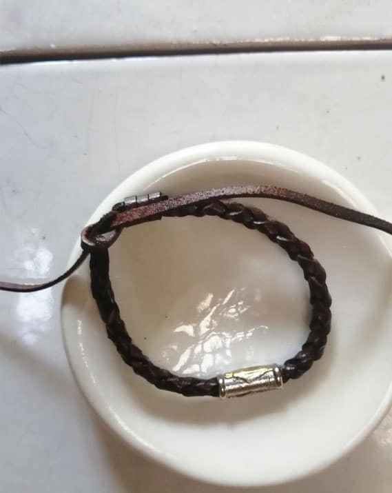 Bracelet tressé en cuir Vierge
