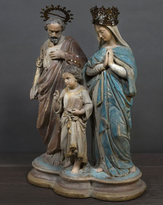 Statue de la Sainte Famille auréolée