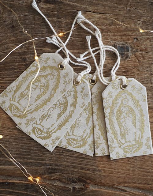 Lot de 5 étiquettes cadeaux Vierge Fleurie ©Catho Rétro