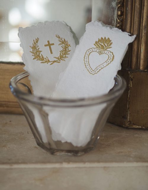 Signet gravure rétro dorée en papier coton - ©Catho Rétro